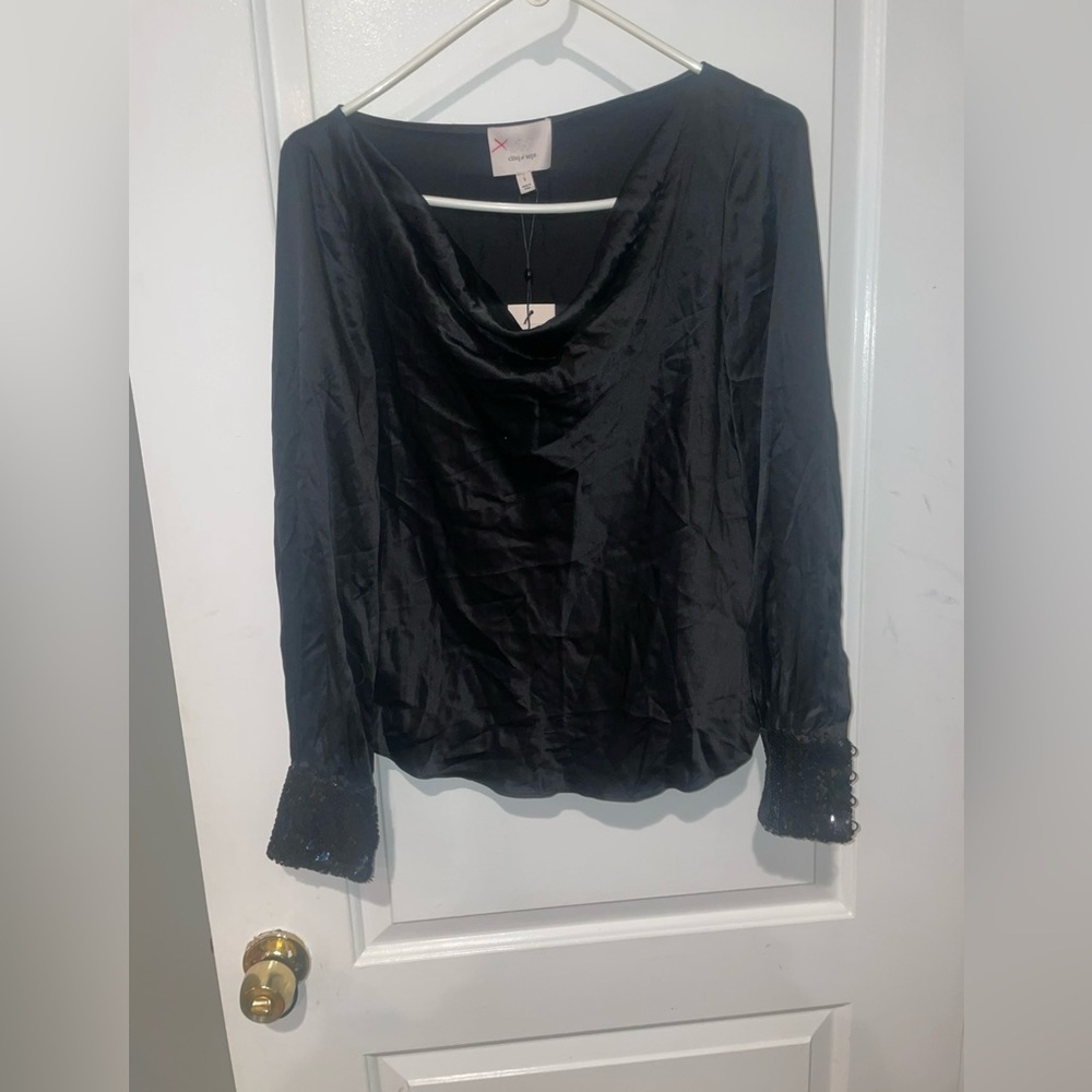 New! Cinq à Sept Black 100% Silk Blouse with Sequin Cuffs 🖤 Small NWT! Holiday - Picture 7 of 13